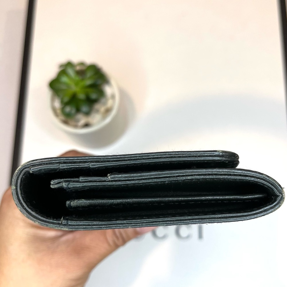 Prada Green and Black Wallet - Picture 3 of 12